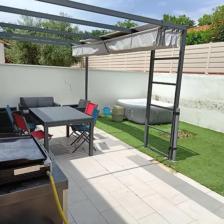 Maison Spacieuse Avec Gonflable * Perpignan